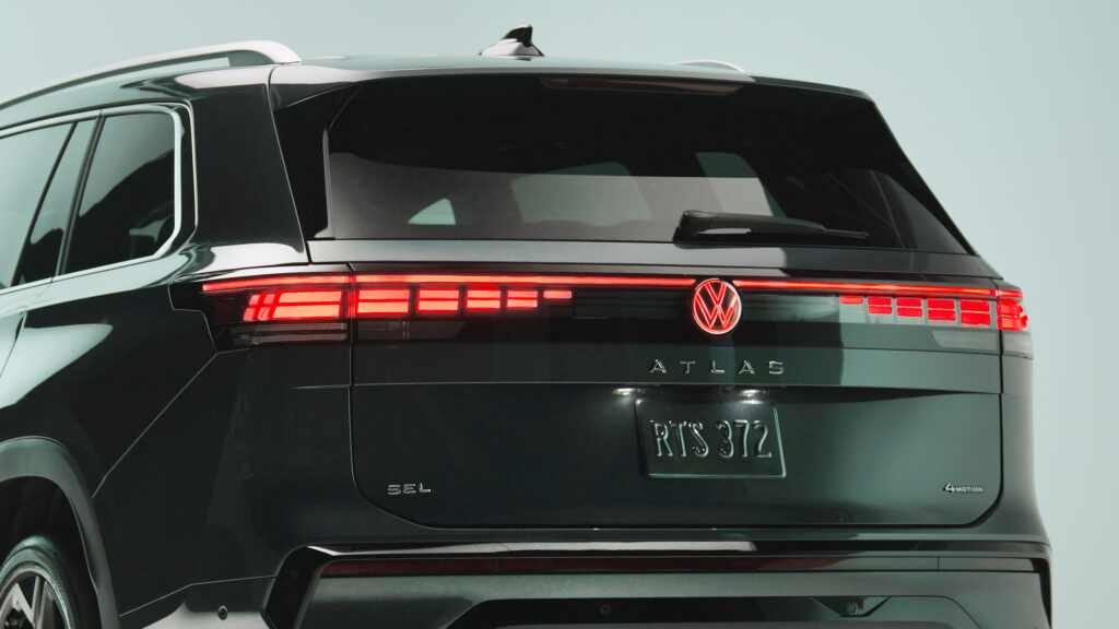 Your New VW Can Change Lanes On Its Own Like A Tesla