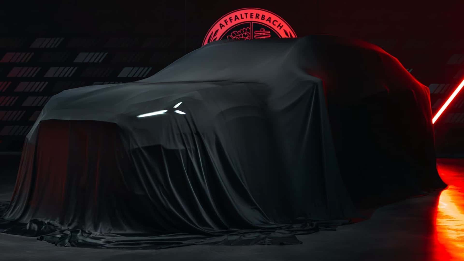 メルセデスAMG、極秘の電動パフォーマンスSUVが姿を現しつつある