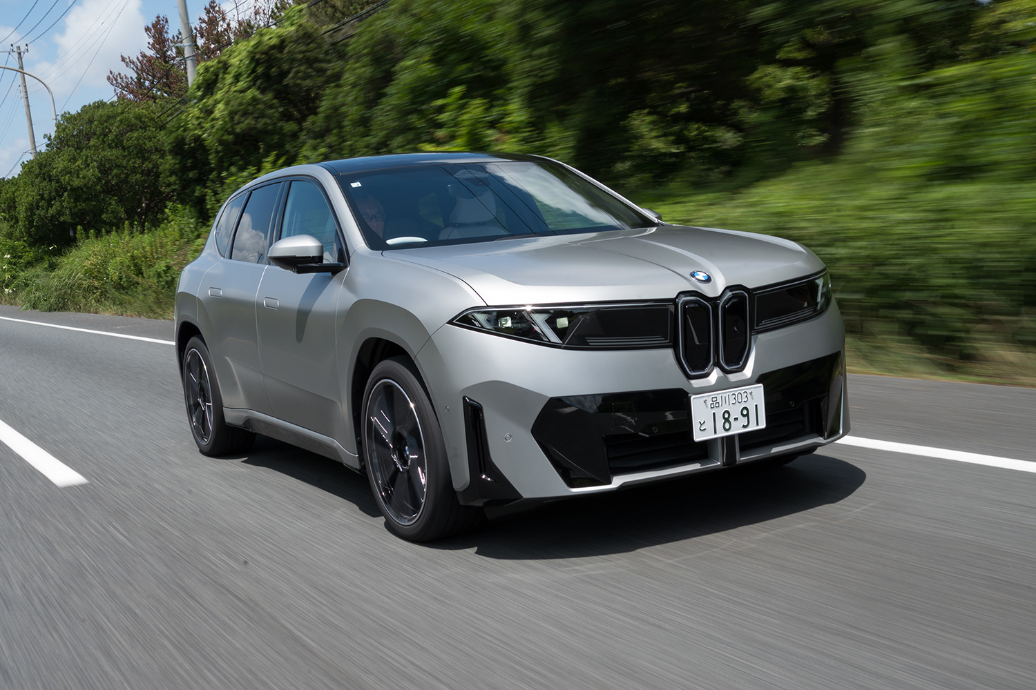 【BMW iX3 新型試乗】見た目だけじゃない、「走りのデザイン」をも変革しようという意欲作
